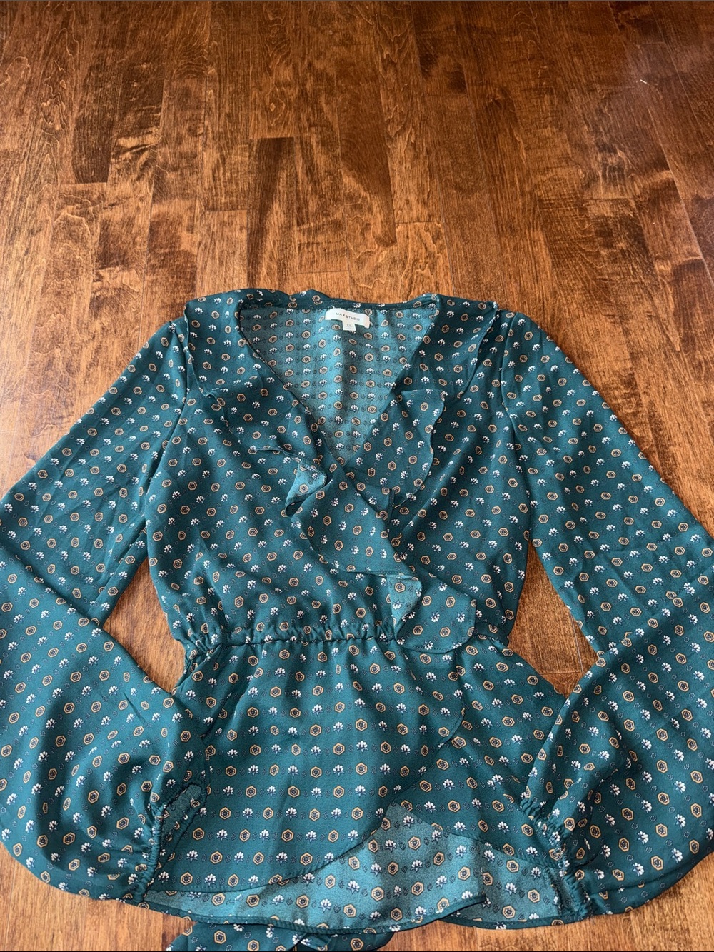 Max Studio Forest Green Floral-Print Ruffle Wrap Top